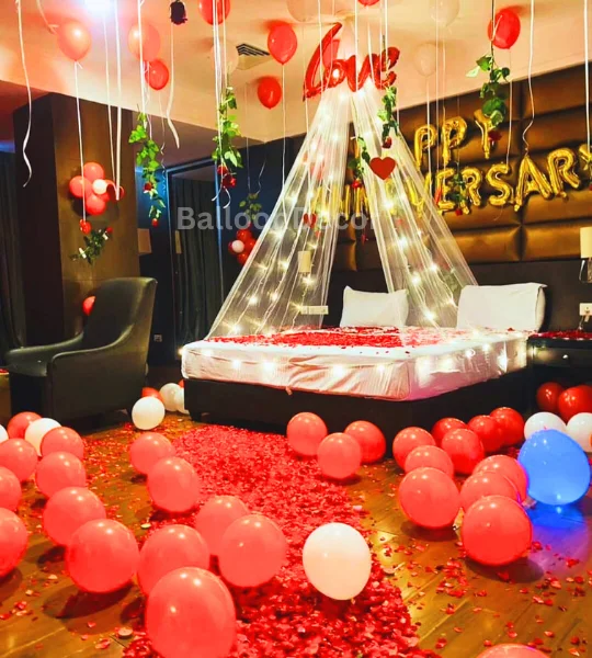 Cabana net ferry light room decoration with rose petals
